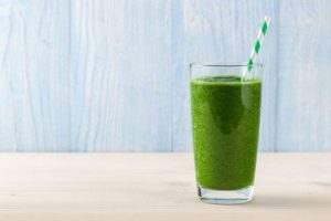 Súper potente jugo verde para bajar de peso y quemar grasa 7 AAEtGVX