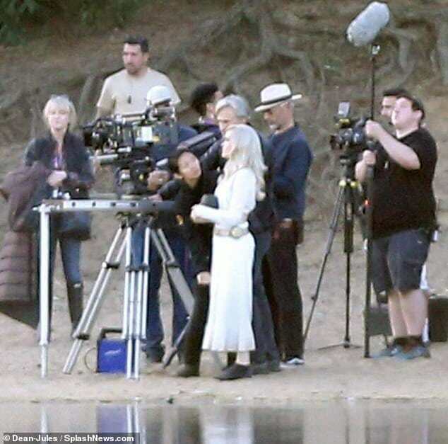 Es revelada las primera imagenes en el set de Eternals con Angelina Jolie 13 8