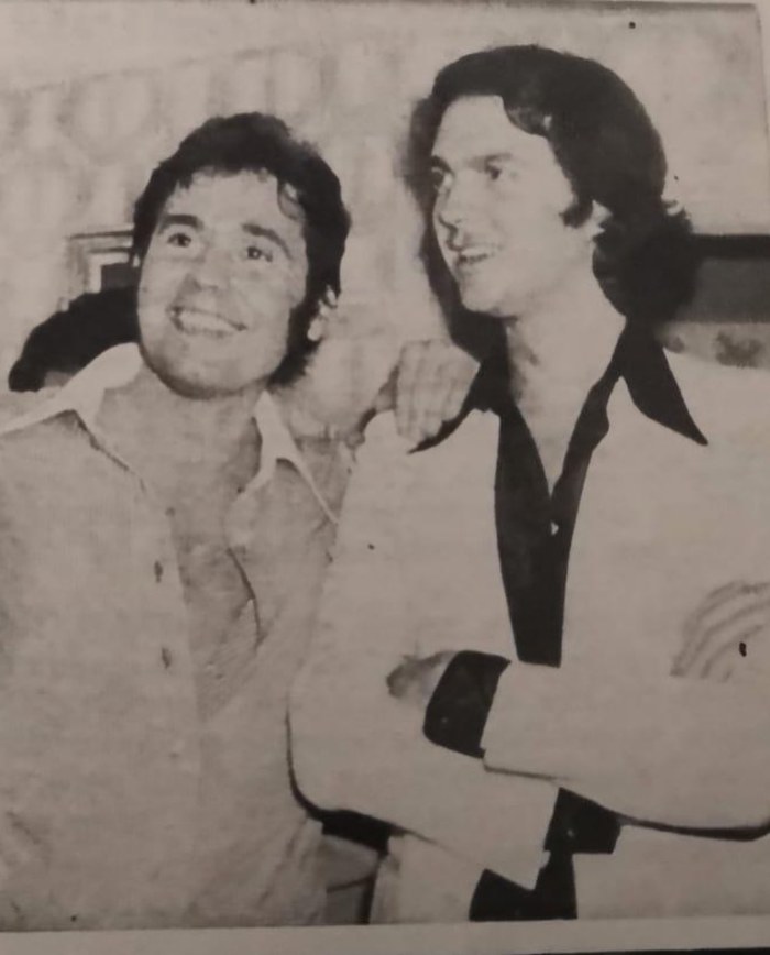 Famosos Lamentan la Muerte de Cantautor CAMILO SESTO 22 raphael camilo sesto a