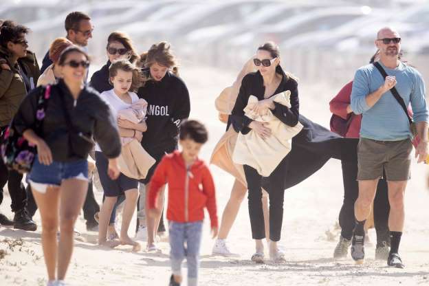 Angelina Jolie disfruta de España con sus hijos 6 BBWAZkw