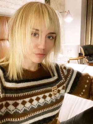El nuevo look de Miley Cyrus que ha dividido a sus fans 7 BBXoMDy