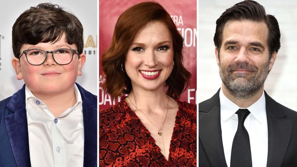Reboot de “Mi Pobre Angelito” ya tiene a sus protagonistas 4 archie yates ellie kemper rob delaney split getty h 2019