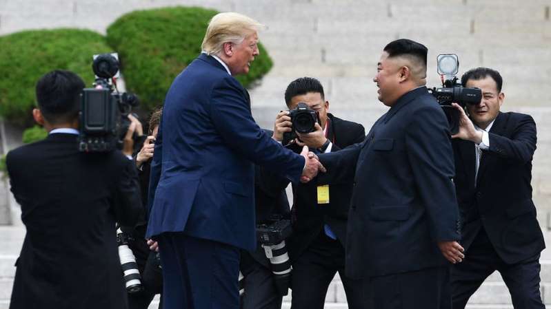 Kim Jong anuncia nuevo programa nuclear "Una nueva arma estratégica" 5 AAK7kjN