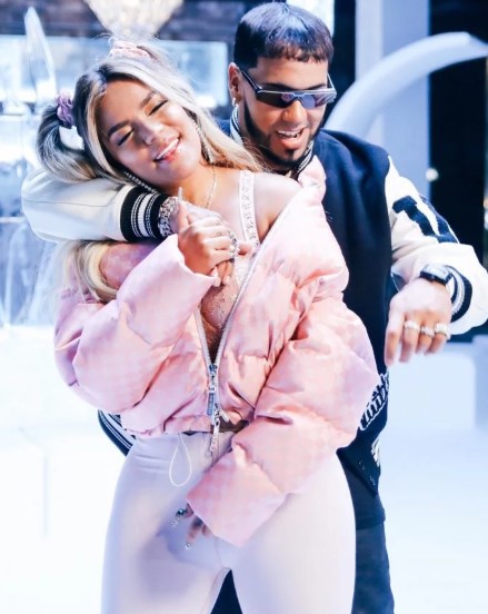Anuel 2blea anuncia que habrá boda con Karol G 5 Screenshot 2 1