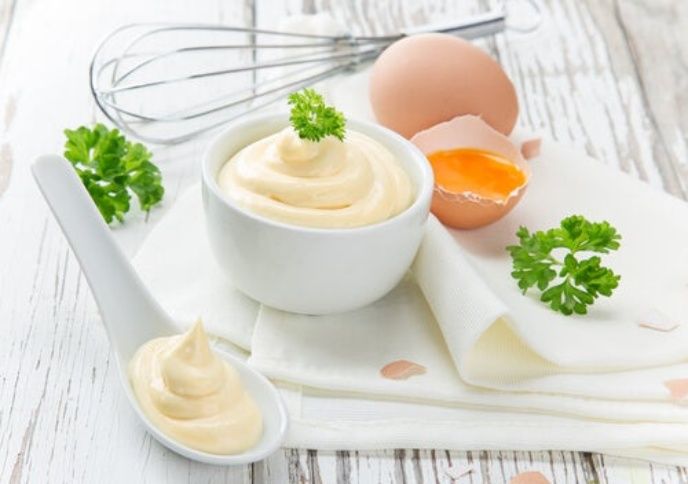 Mayonesa para el cabello reseco Realmente efectivo 5 mascarilla de mayonesa y huevo para dar un extra de