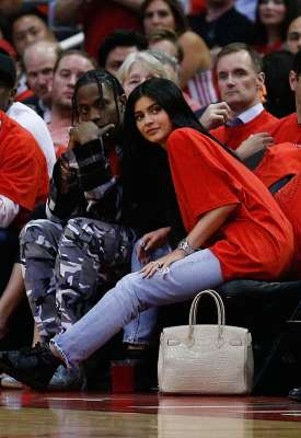 Kylie Jenner y Travis Scott, regresan a su relación amorosa 9 BB10XM1b