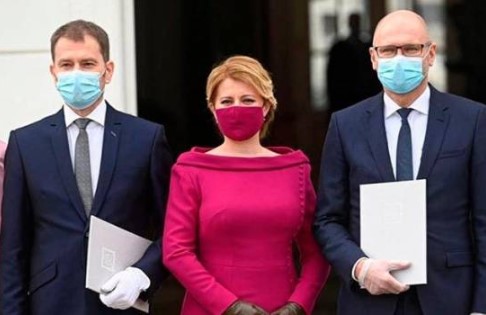 La mascarilla revoluciona el mundo de la moda 7 Screenshot 6 4