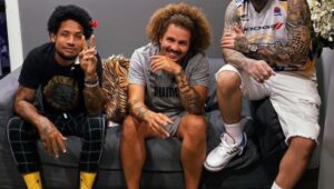 Vakeró graba nuevo temas con Jencarlos Canela, Farruko y Gente de Zona 5 Vakeró graba temas con Jencarlos Canela, Farruko y Gente de Zona