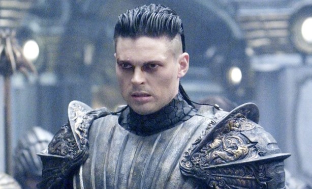Riddick "La secuela ahora avanza, necesitan a Karl Urban nuevamente como villano" 5 Screenshot 6 3