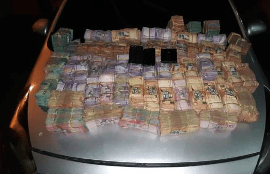 Dos hombres fueron detenidos bajo sospecha de lavado de dinero, ocupaban más de RD $ 8 millones